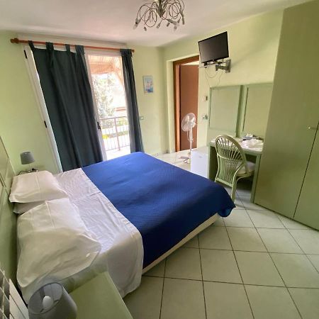 Atlas Serravalle Sesia Buitenkant foto