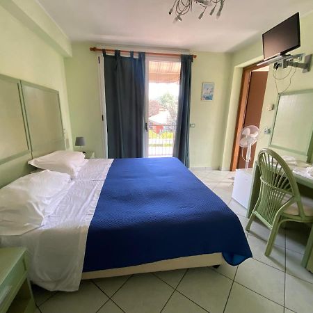 Atlas Serravalle Sesia Buitenkant foto